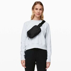 lululemon Everywhere Belt Bag *1L